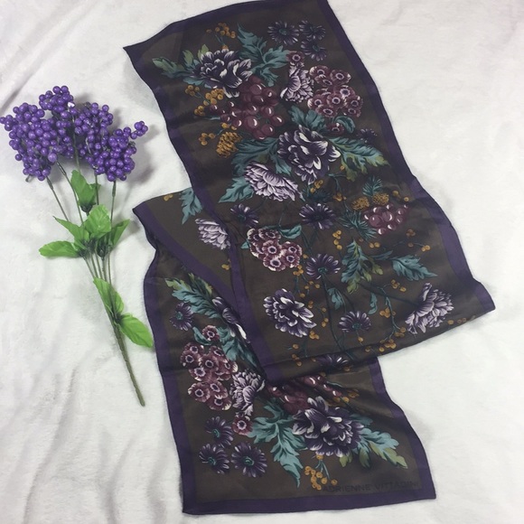 Adrienne Vittadini Accessories - Vtg Adrienne Vittadini scarf/wrap